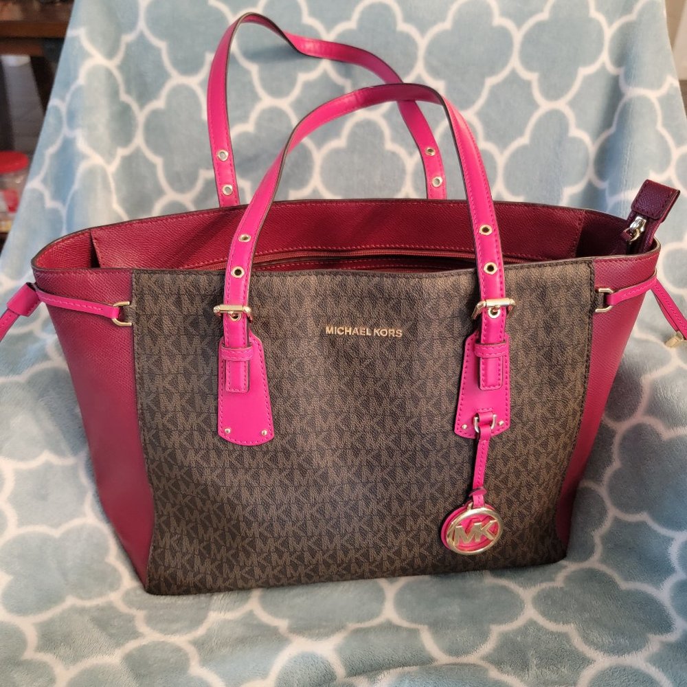 Micheal Kors tote Brown with 2 tone pink*matching wallet is posted in closet